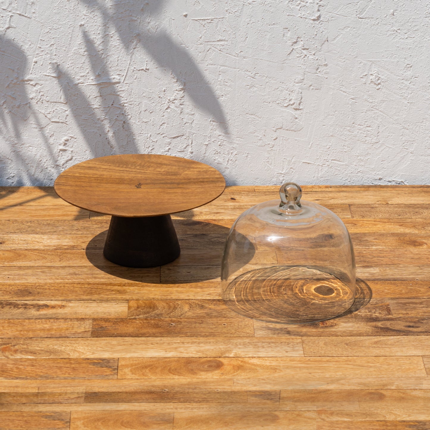 Glide cake stand