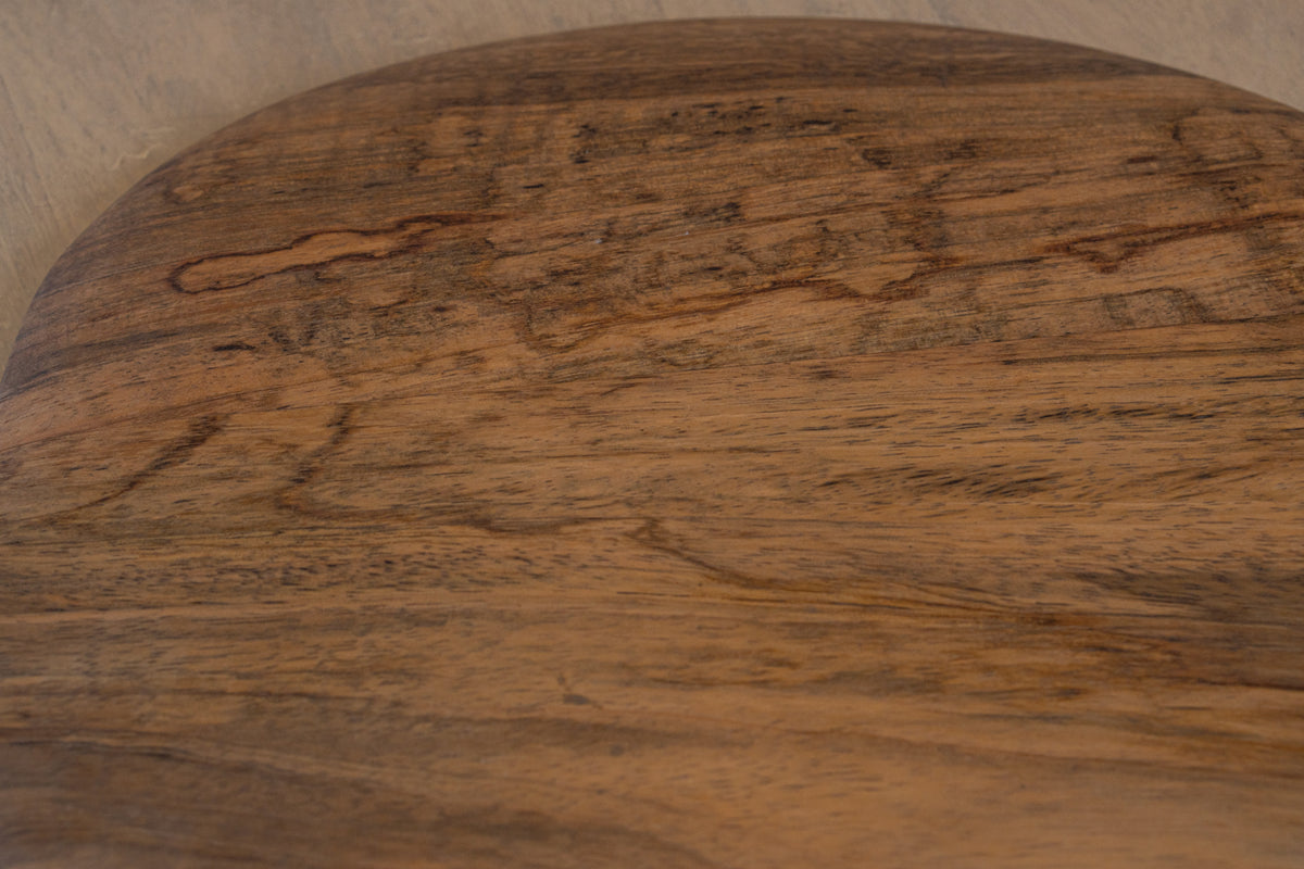 Close-up of the surface of a Plateau wooden board