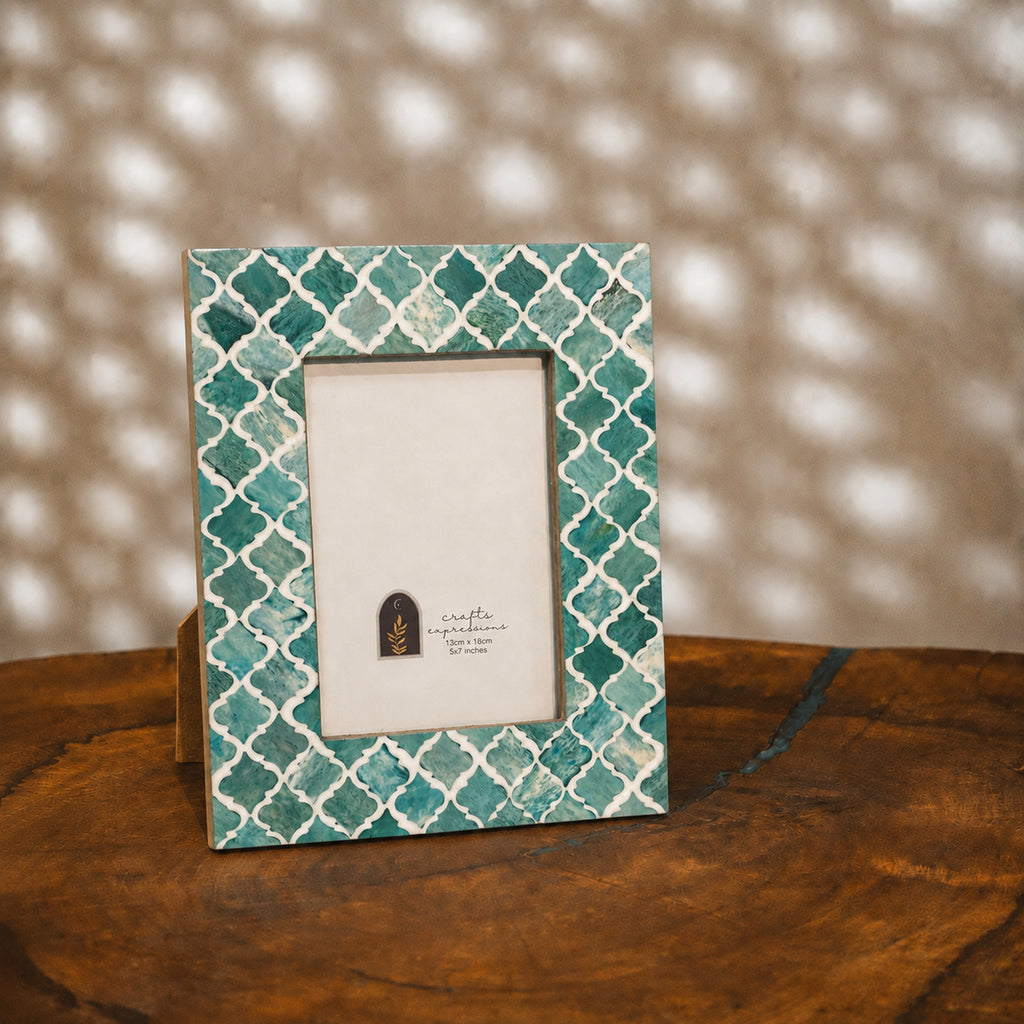 Green and warm-white trellis wooden photo frame for a 5 by 7 inch photograph