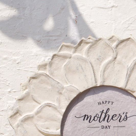 Lotus Wooden Photo Frame | Classic White | 6 Inch Round Frame