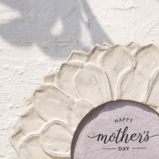 Lotus Wooden Photo Frame | Classic White | 6 Inch Round Frame