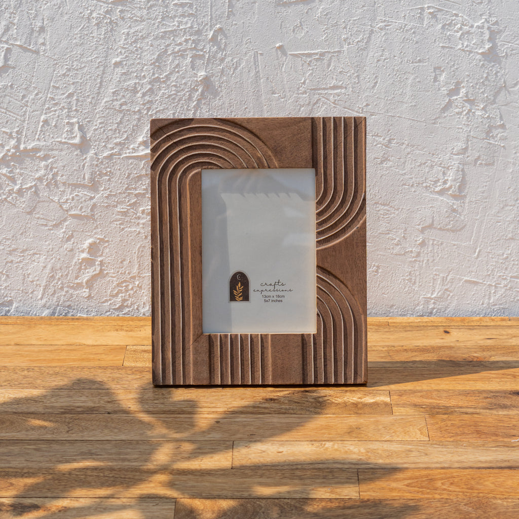 Front view of the Rivers photo frame displayed vertically