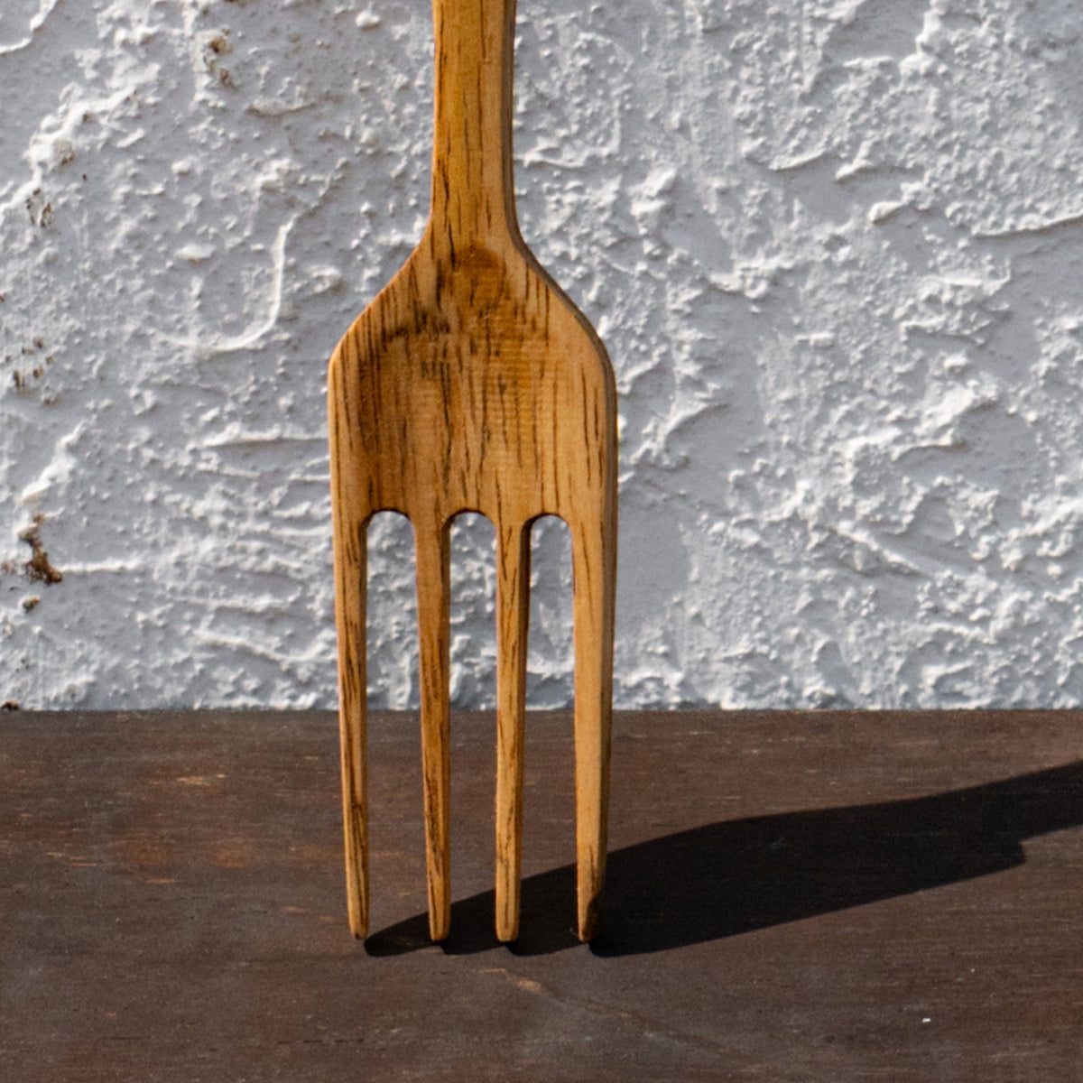 Front close-up of the Glide wooden fork