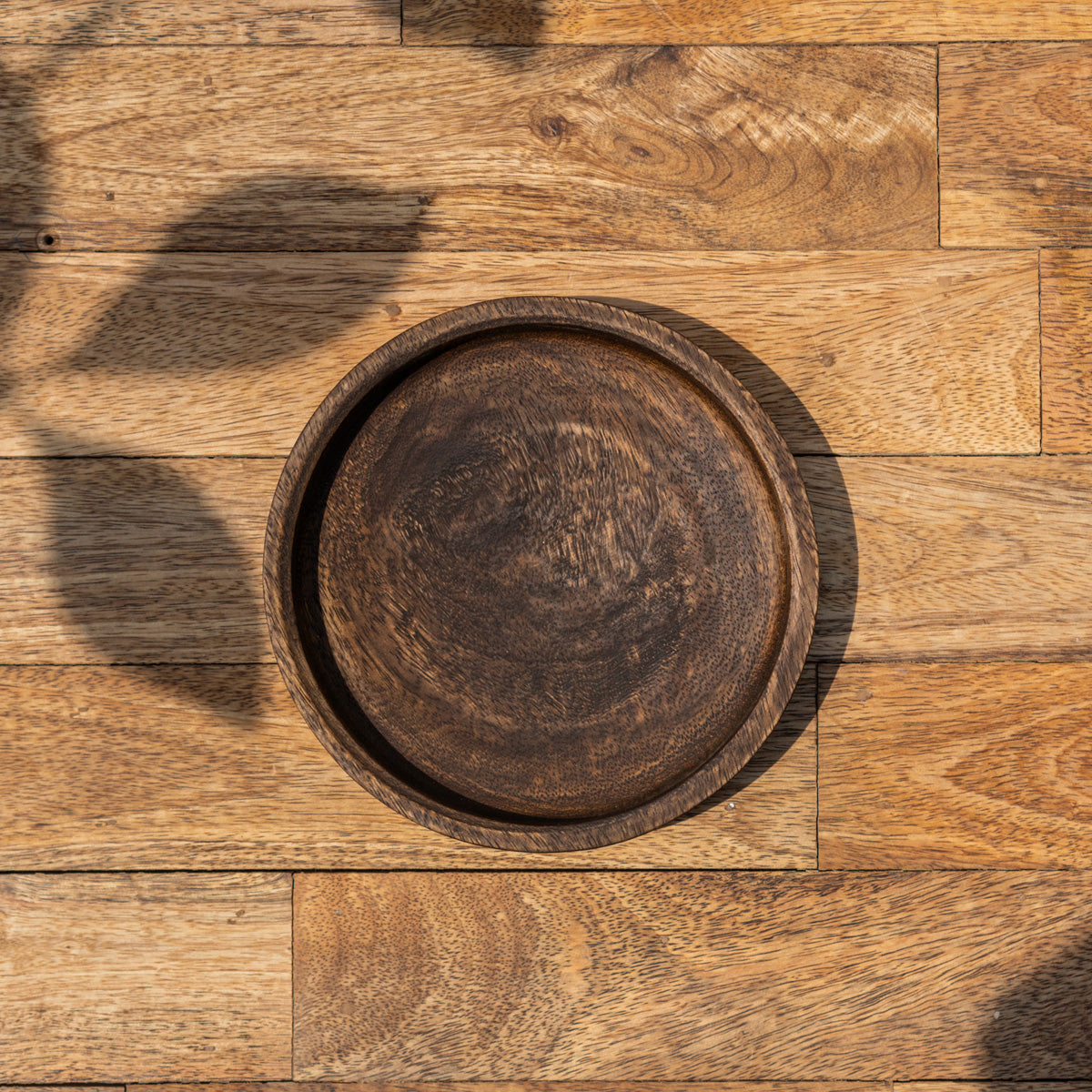 Top view of the Orbit wooden platter