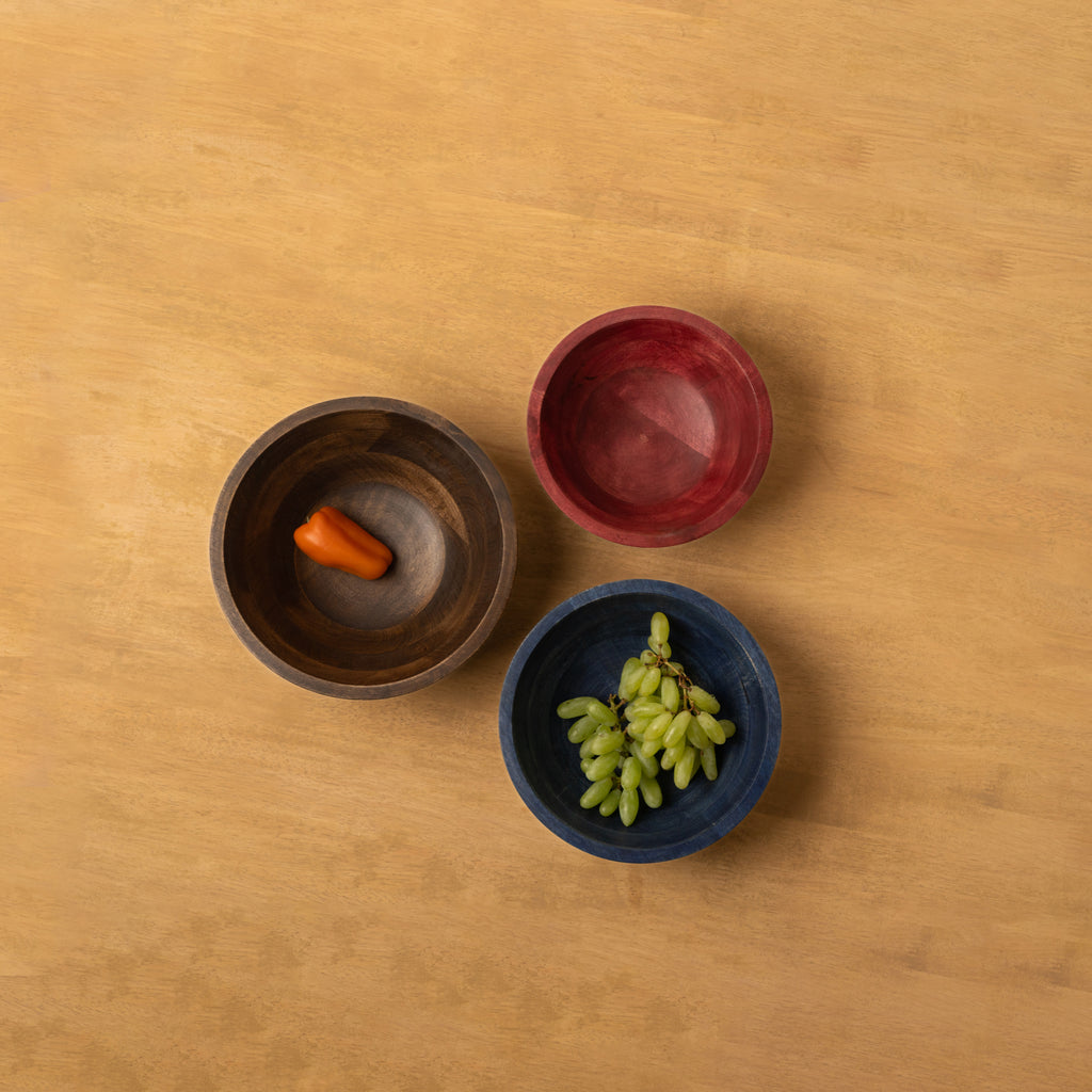 Top view of the large wooden bowl set